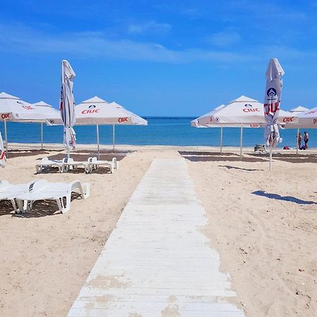 Nick Apartments Mamaia Extérieur photo