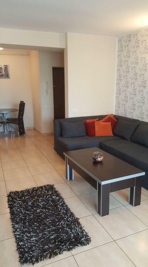 Nick Apartments Mamaia Extérieur photo