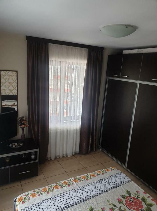 Nick Apartments Mamaia Extérieur photo