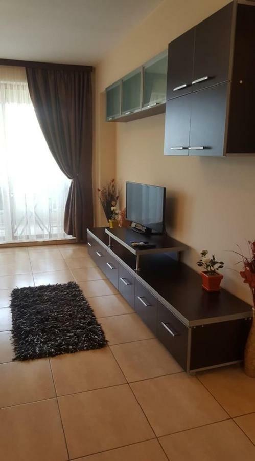 Nick Apartments Mamaia Extérieur photo